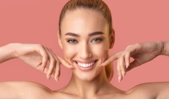 Прямая реставрация: как композит возвращает зубам естественную красоту?