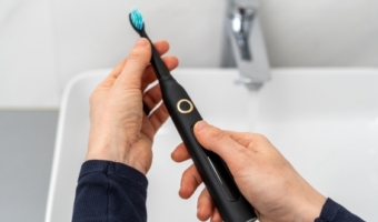 Все об электрических зубных щетках: мифы, реальность, выбор
