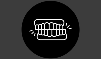 Что портит зубные коронки и протезы?