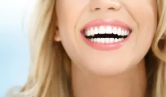 Эффективное отбеливание зубов – выбираем безопасный способ